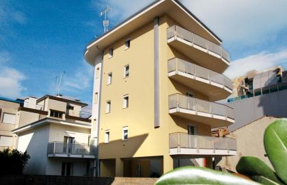 Apartment building Bellarosa