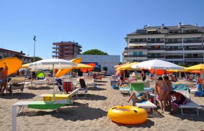 Apartment building Al Faro