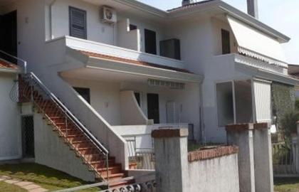 House Borgo bianco