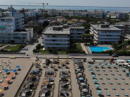 1091 - SEAFRONT WITH POOL