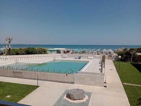 1022- SEAFRONT WITH POOL