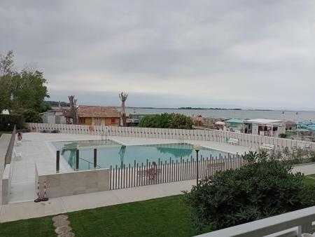1022- SEAFRONT WITH POOL