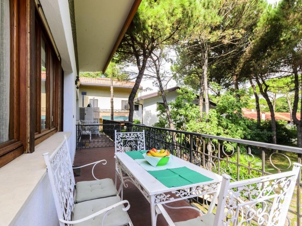 Three-room apartment Apartment with 2 bedrooms and garden in Lignano Pineta interior