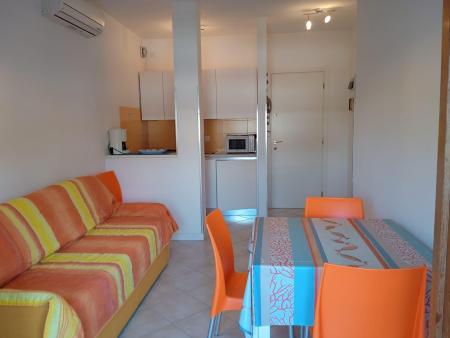2038 SEAFRONT WITH POOL