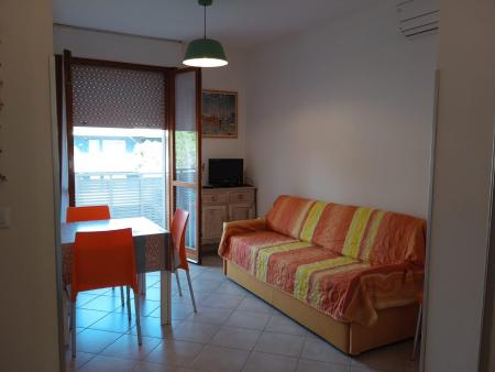 2038 SEAFRONT WITH POOL