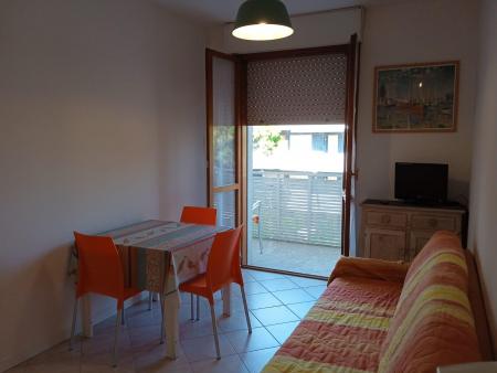 2038 SEAFRONT WITH POOL