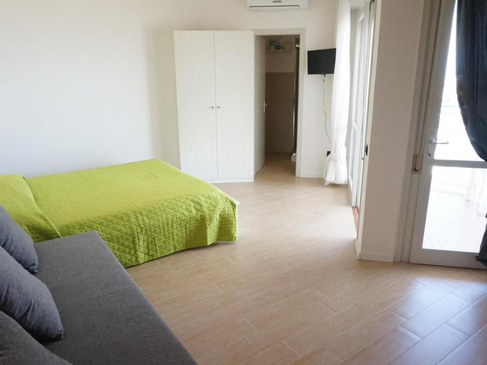One-room apartment Bianco Nero A/5 interior