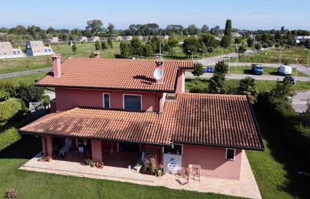 House 4_camere Close to the golf court in Via Solferino, 27