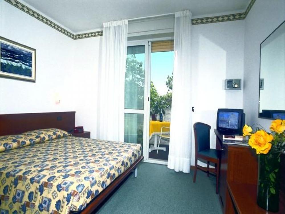 Standard Double Room - Hotel Olympia exterior